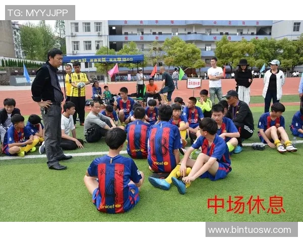 杭州足球队个人能力分析:从技术特点到战术应用的全面探讨 杭州足球队个人能力分析:从技术特点到战术应用的全面探讨